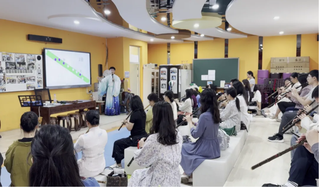 洞箫声漾前海畔,传统民乐润师心——市级面授课程《风花国乐-洞箫吹奏与养生》培训纪实洞箫声漾前海畔,传统民乐润师心——市级面授课程《风花国乐-洞箫吹奏与养生》培训纪实,深圳教育研修院