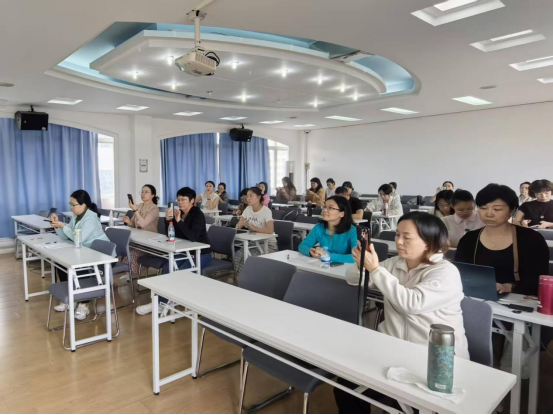 深挖经典魅力与教育价值丨《〈红楼梦〉品读与赏析》课程深受欢迎深挖经典魅力与教育价值丨《〈红楼梦〉品读与赏析》课程深受欢迎,深圳教育研修院